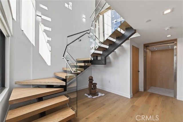 4016 Oakfield dr, Sherman Oaks, CA 91423