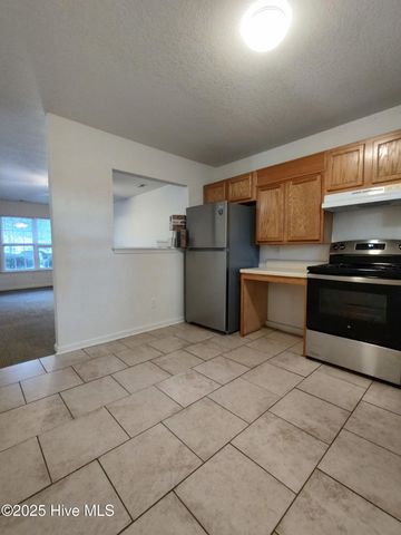 60 Rainbow Drive 6, Jacksonville, NC 28546