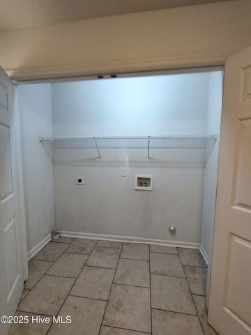 60 Rainbow Drive 6, Jacksonville, NC 28546