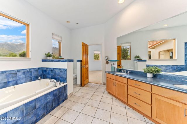 9566 S SWISS Court, Hereford, AZ 85615