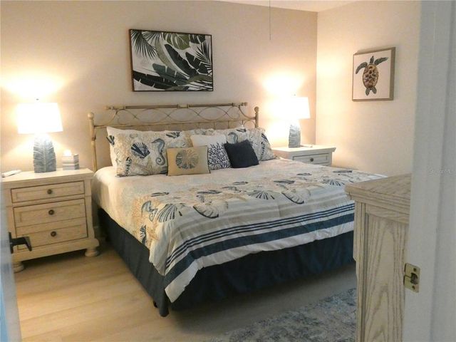 9300 CLUBSIDE CIRCLE 1307, Sarasota, FL 34238