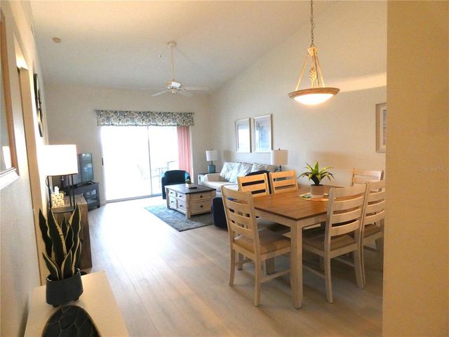 9300 CLUBSIDE CIRCLE 1307, Sarasota, FL 34238