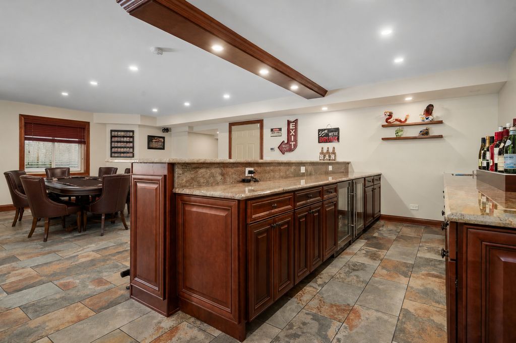 Image 36 of property listing at 126 Schooner Lane, Lake Barrington, IL 60010