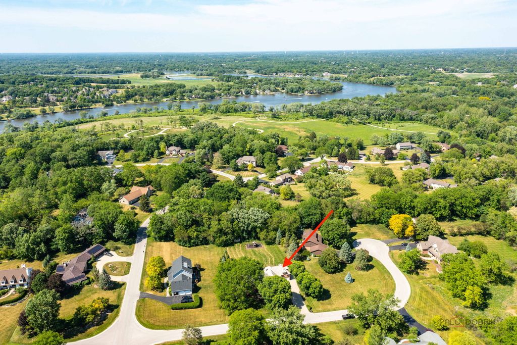 Image 50 of property listing at 126 Schooner Lane, Lake Barrington, IL 60010