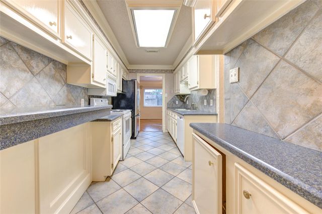 1206 Country Place Drive, Houston, TX 77079