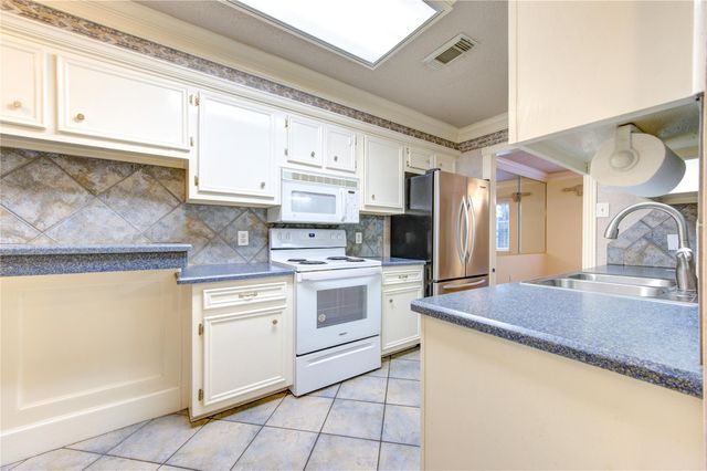 1206 Country Place Drive, Houston, TX 77079