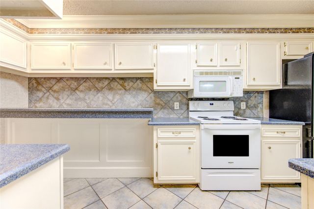 1206 Country Place Drive, Houston, TX 77079