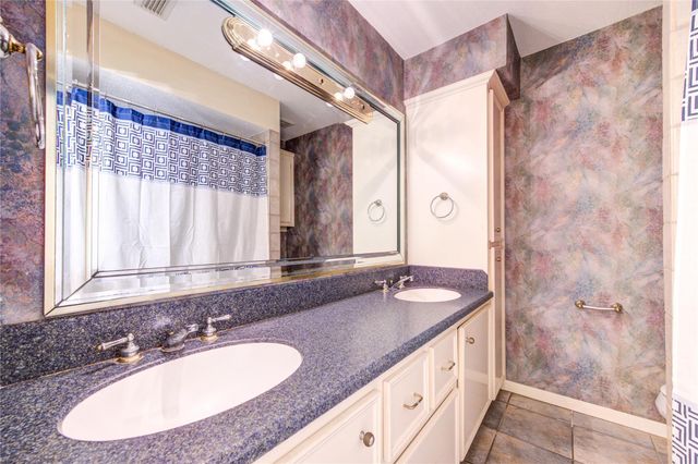 1206 Country Place Drive, Houston, TX 77079