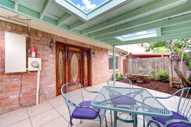 1206 Country Place Drive, Houston, TX 77079