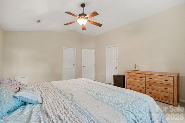 14522 Harbor Estate Road, Charlotte, NC 28278