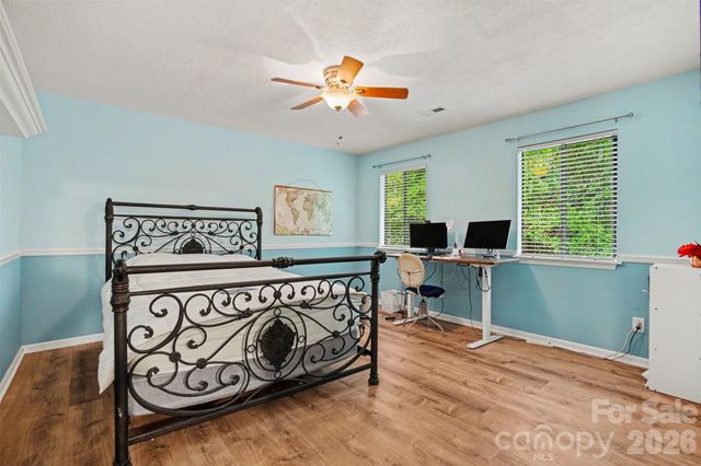 14522 Harbor Estate Road, Charlotte, NC 28278