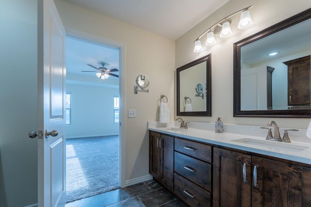 842 E Beechwood Road, Nixa, MO 65714