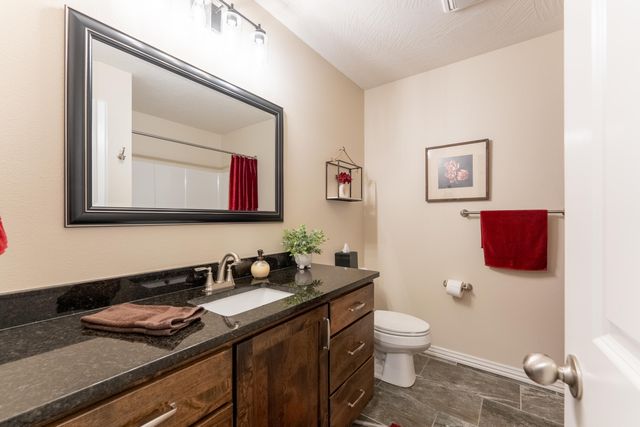 842 E Beechwood Road, Nixa, MO 65714