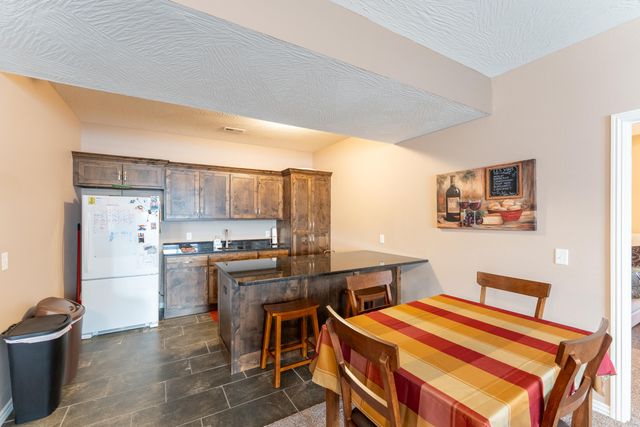 842 E Beechwood Road, Nixa, MO 65714