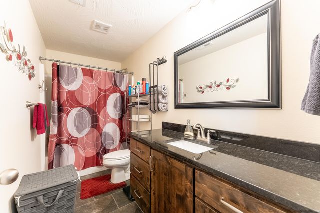 842 E Beechwood Road, Nixa, MO 65714