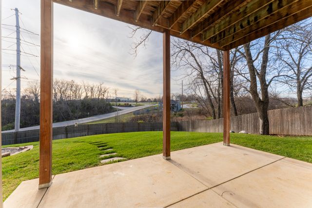 842 E Beechwood Road, Nixa, MO 65714