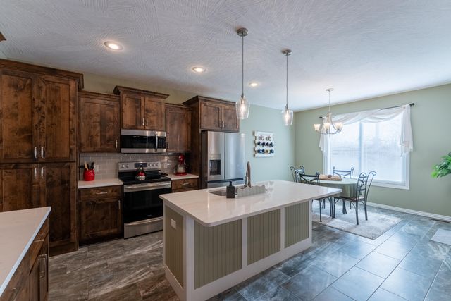 842 E Beechwood Road, Nixa, MO 65714