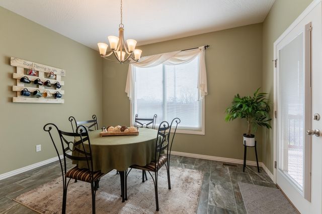 842 E Beechwood Road, Nixa, MO 65714