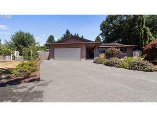 9473 Sw HUME Ct, Tualatin, OR 97062