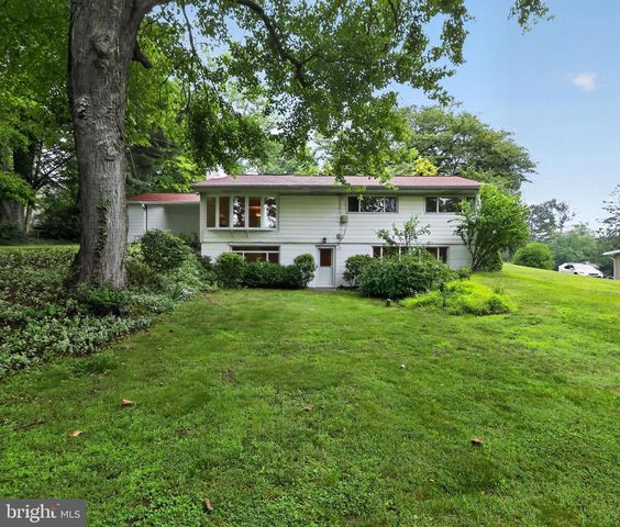 26 RAMPART W, Media, PA 19063