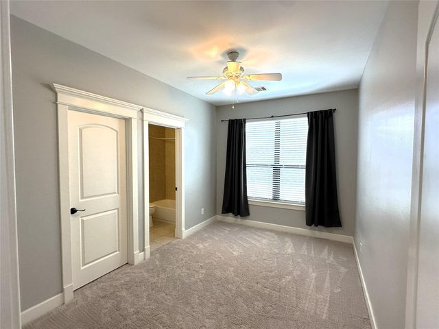 321 W 26th Street B, Houston, TX 77008