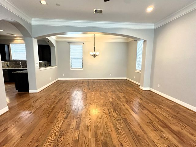 321 W 26th Street B, Houston, TX 77008