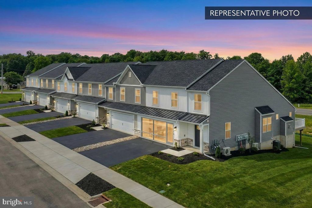 JASMINE PLAN AT ELIZABETH VILLAGE, Harrisburg, PA 17112