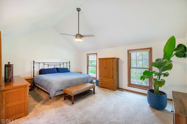 3025 Woods Creek Lane, Algonquin, IL 60102