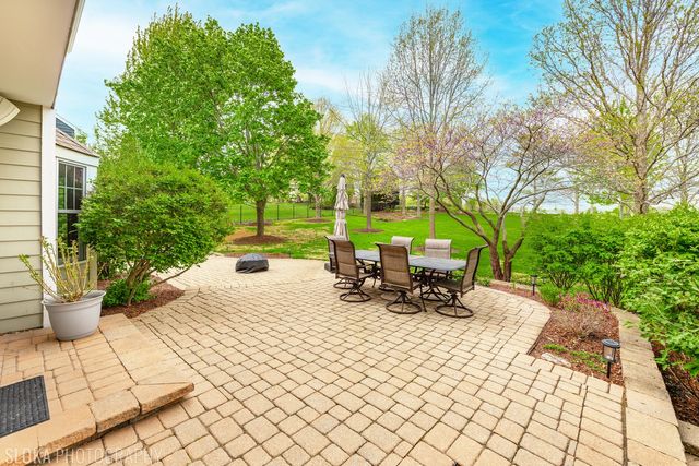 3025 Woods Creek Lane, Algonquin, IL 60102