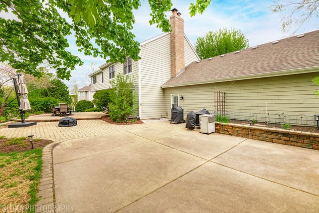 3025 Woods Creek Lane, Algonquin, IL 60102