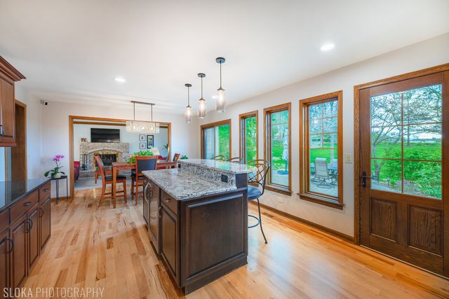 3025 Woods Creek Lane, Algonquin, IL 60102