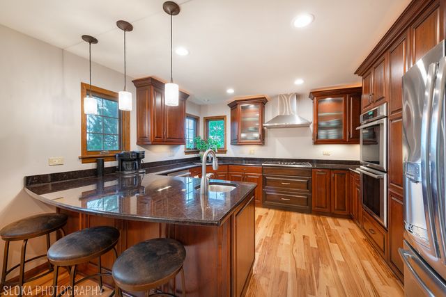 3025 Woods Creek Lane, Algonquin, IL 60102