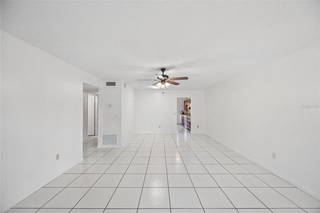 725 NORTHLAKE BOULEVARD 10, Altamonte Springs, FL 32701