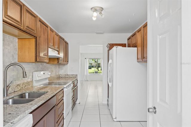 725 NORTHLAKE BOULEVARD 10, Altamonte Springs, FL 32701