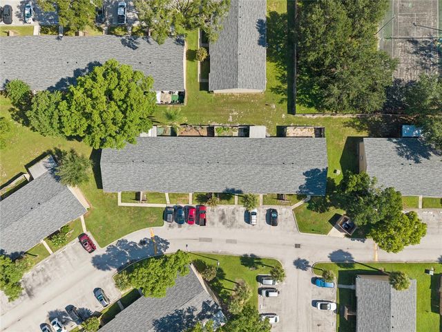 725 NORTHLAKE BOULEVARD 10, Altamonte Springs, FL 32701