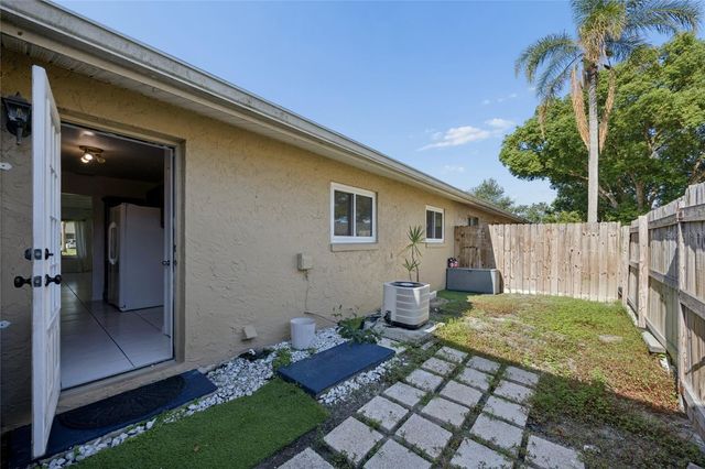 725 NORTHLAKE BOULEVARD 10, Altamonte Springs, FL 32701