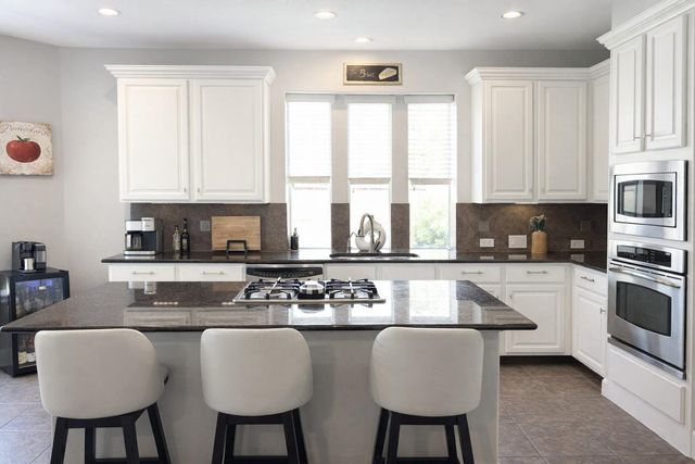 1504 Hickory Bend Court, Pearland, TX 77581