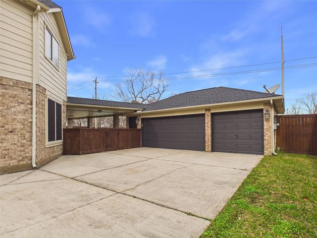 1504 Hickory Bend Court, Pearland, TX 77581