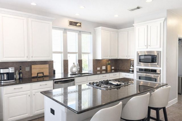 1504 Hickory Bend Court, Pearland, TX 77581