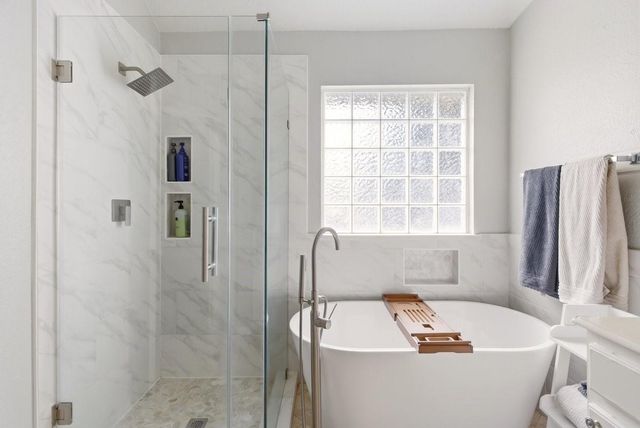 3820 Lake View Drive, Pearland, TX 77581