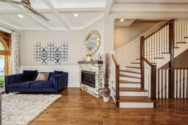 4456 S Berkeley Avenue, Chicago, IL 60653