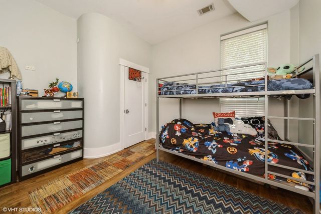 4456 S Berkeley Avenue, Chicago, IL 60653