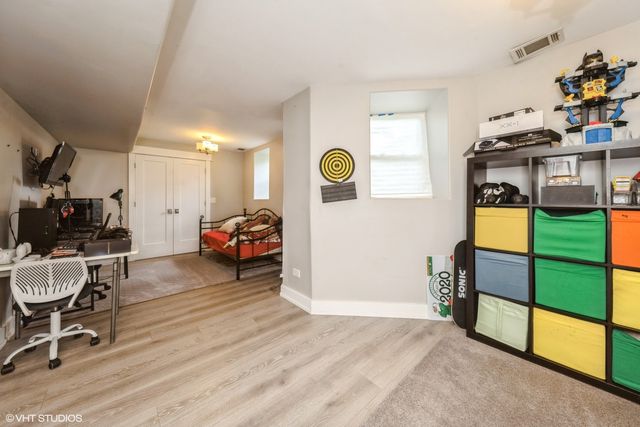 4456 S Berkeley Avenue, Chicago, IL 60653