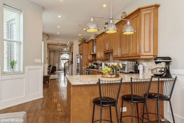4456 S Berkeley Avenue, Chicago, IL 60653