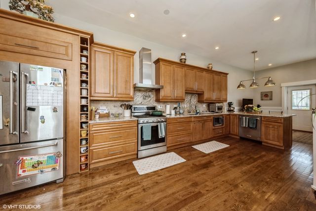 4456 S Berkeley Avenue, Chicago, IL 60653
