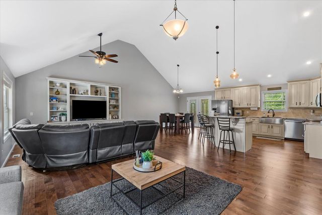 1065 Country Meadows Lane, Dalton, GA 30721