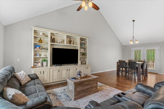 1065 Country Meadows Lane, Dalton, GA 30721