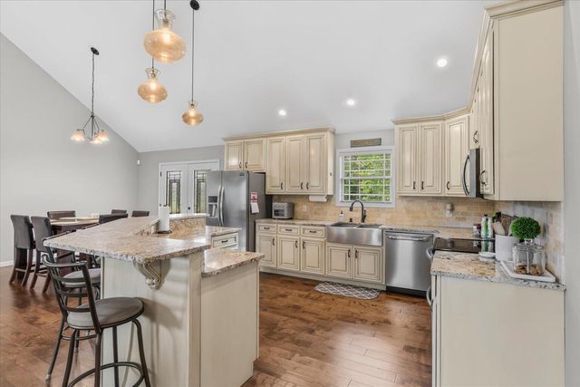 1065 Country Meadows Lane, Dalton, GA 30721