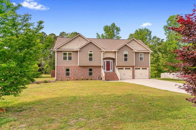 1065 Country Meadows Lane, Dalton, GA 30721