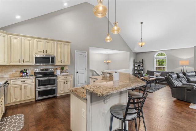 1065 Country Meadows Lane, Dalton, GA 30721